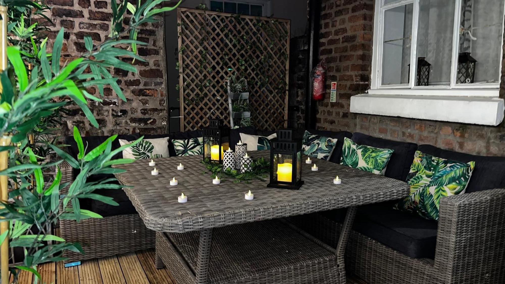 Romance On The Rows - Hot Tub Centre Apartment Chester